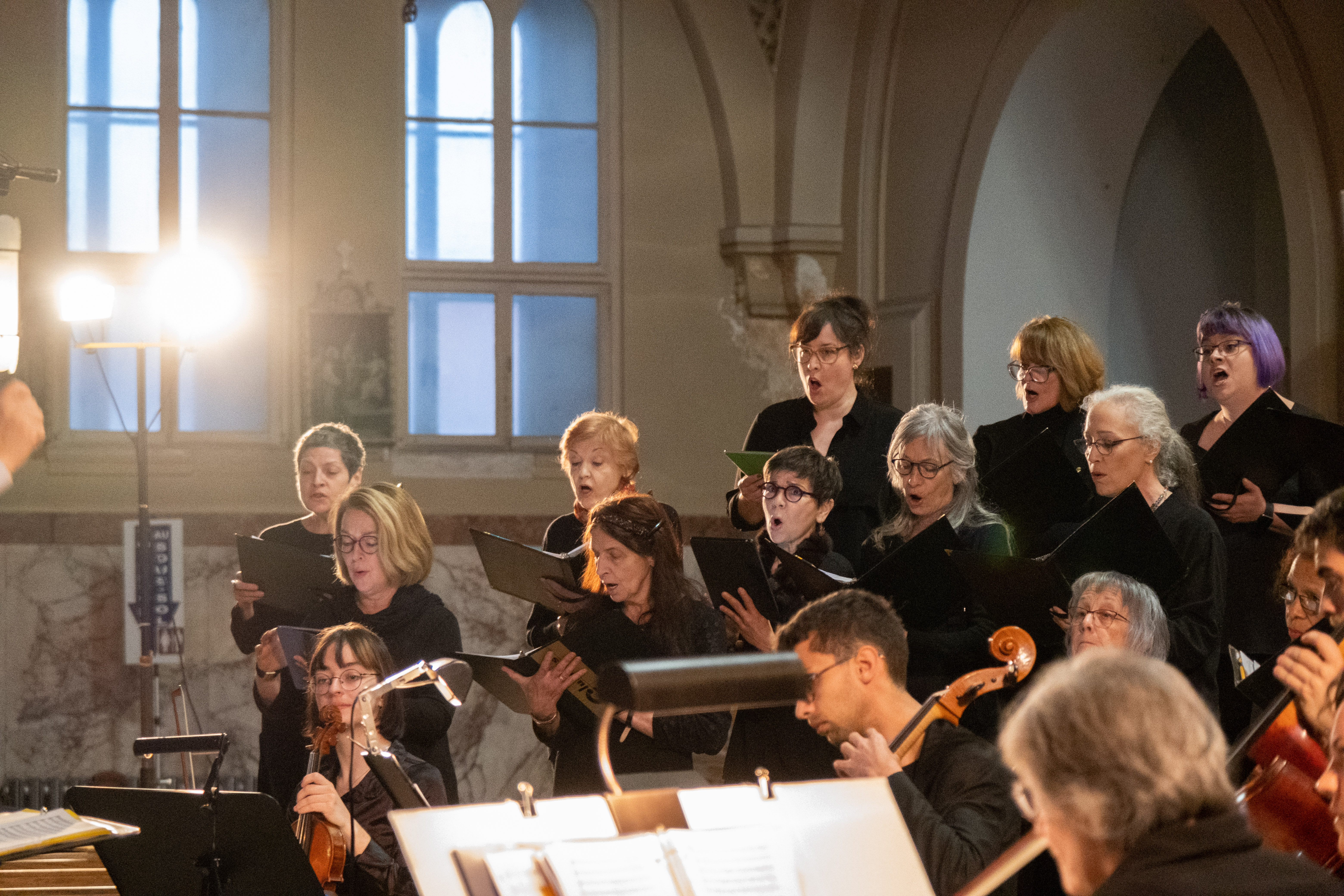 Sopranos lors du concert "Nuit de paie et de joie!" du 18 décembre 2022