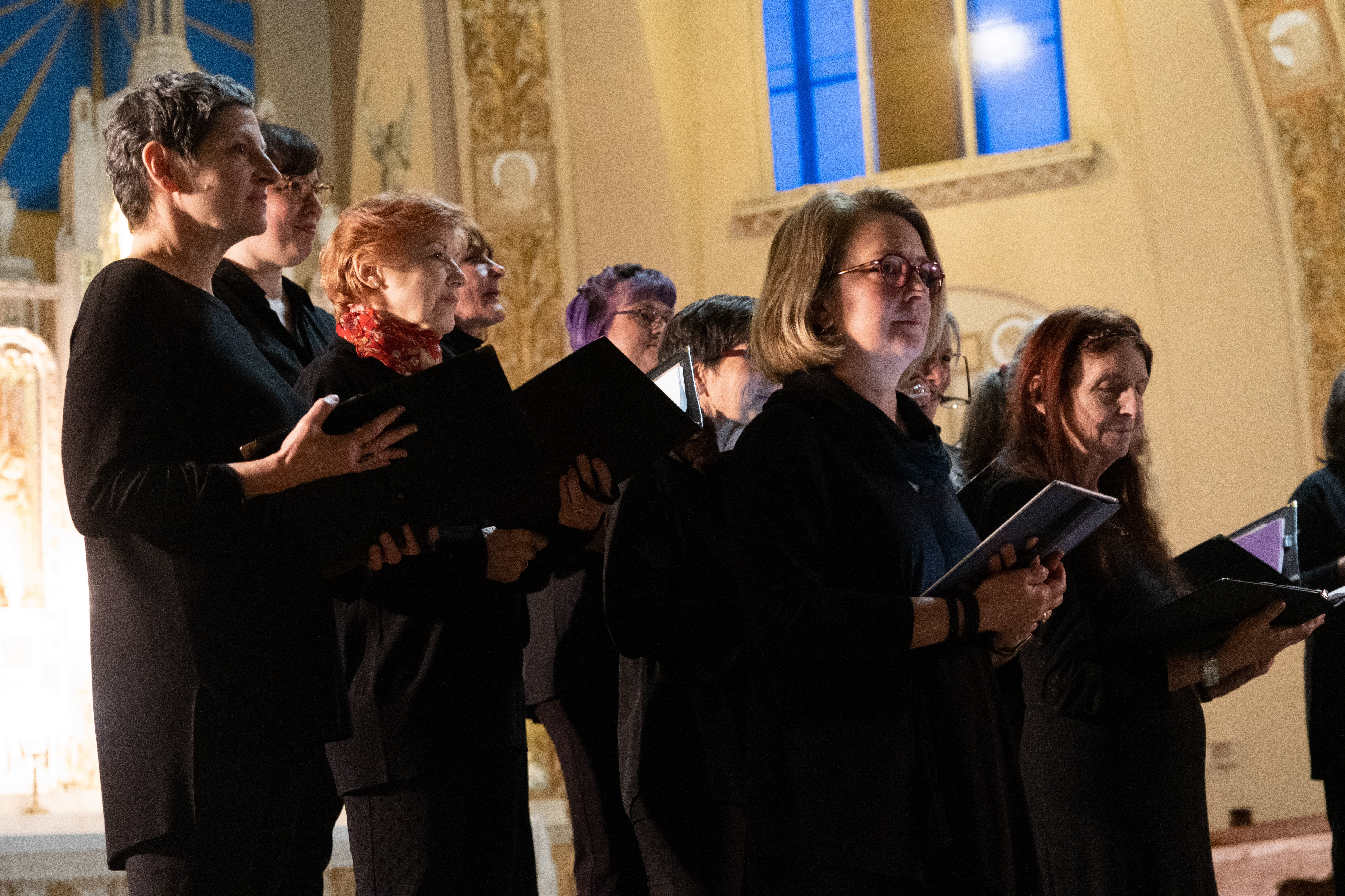 Les sopranos lors du concert "Nuit de paie et de joie!" du 18 décembre 2022